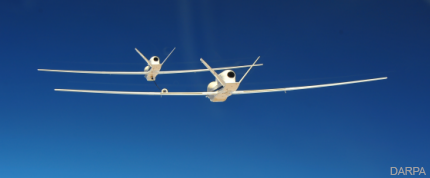 Global Hawks close formation